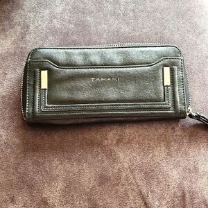 Tahari wallet wristlet clutch black leather wallet